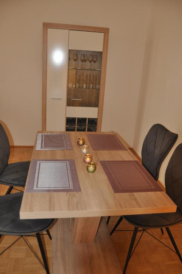 Wunderschone Altbauwohnung In Zentraler Lage Wien Екстер'єр фото